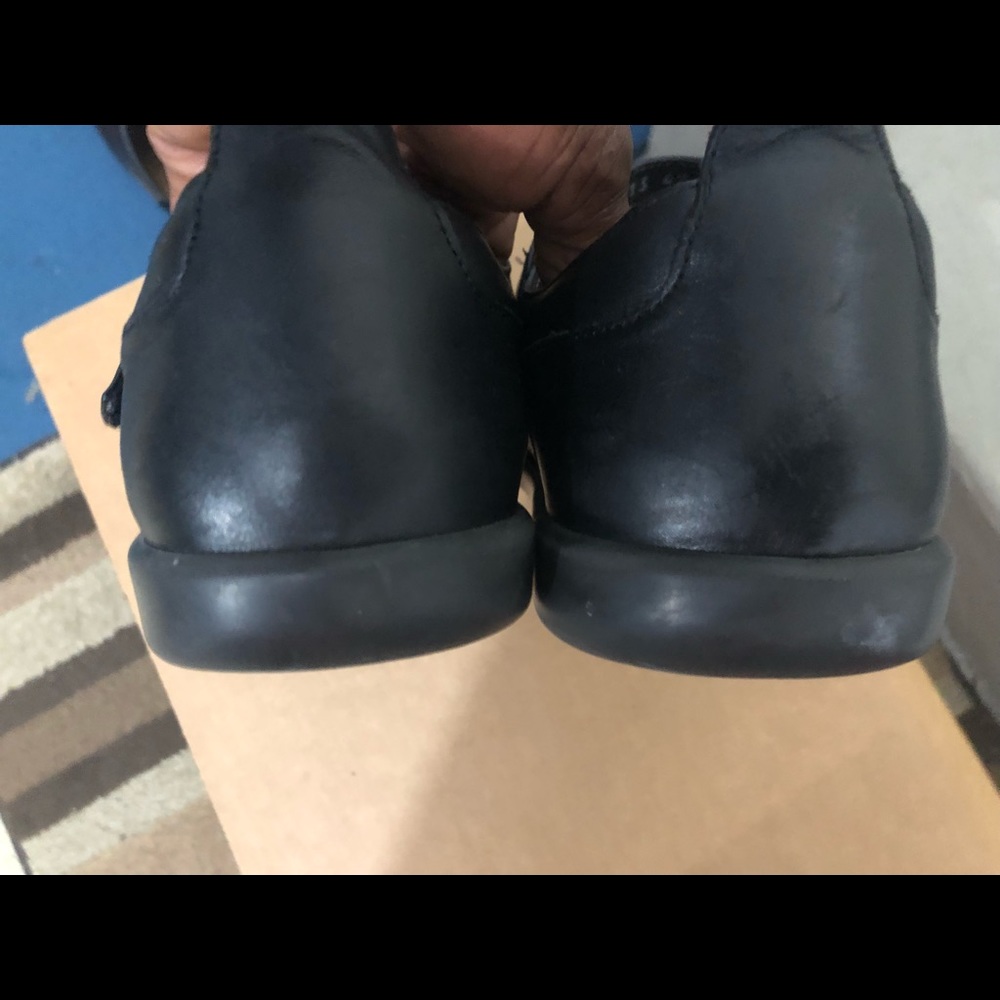 Shoe - Picture 5 of 6